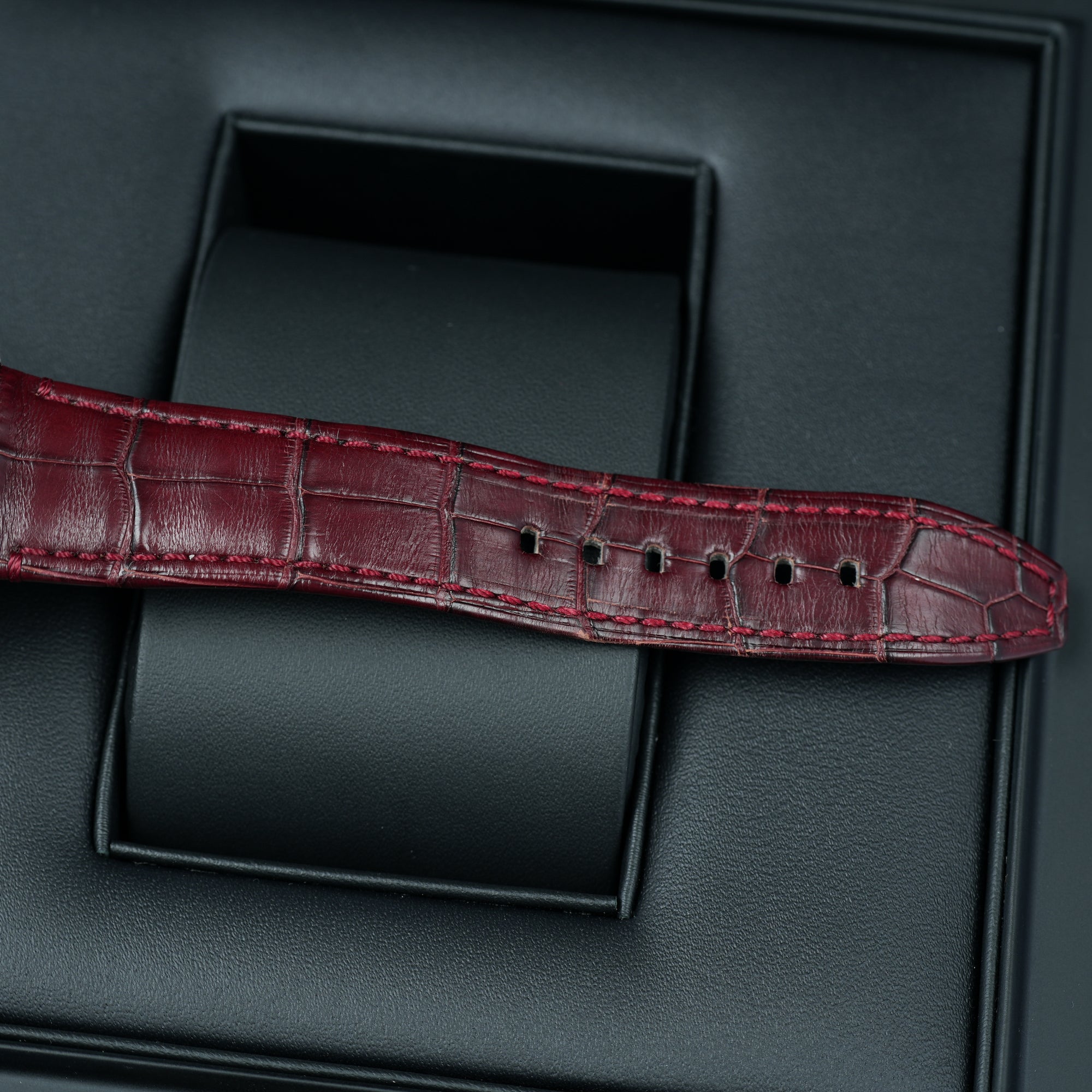 Audemars Piguet Code 11.59 Chronograph Burgundy case lug strap