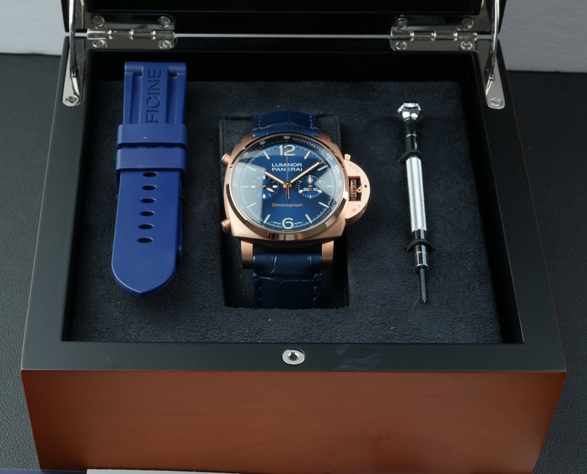 Panerai Luminor Goldtech Blu Notte 44mm