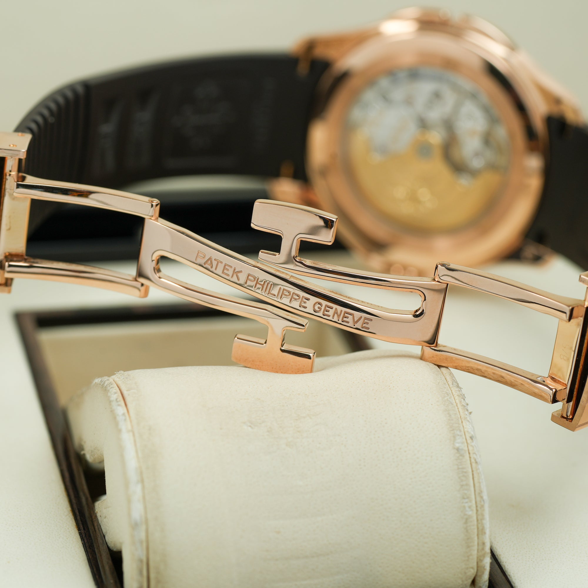 Patek Philippe Aquanaut 5164R-001  strap clasp