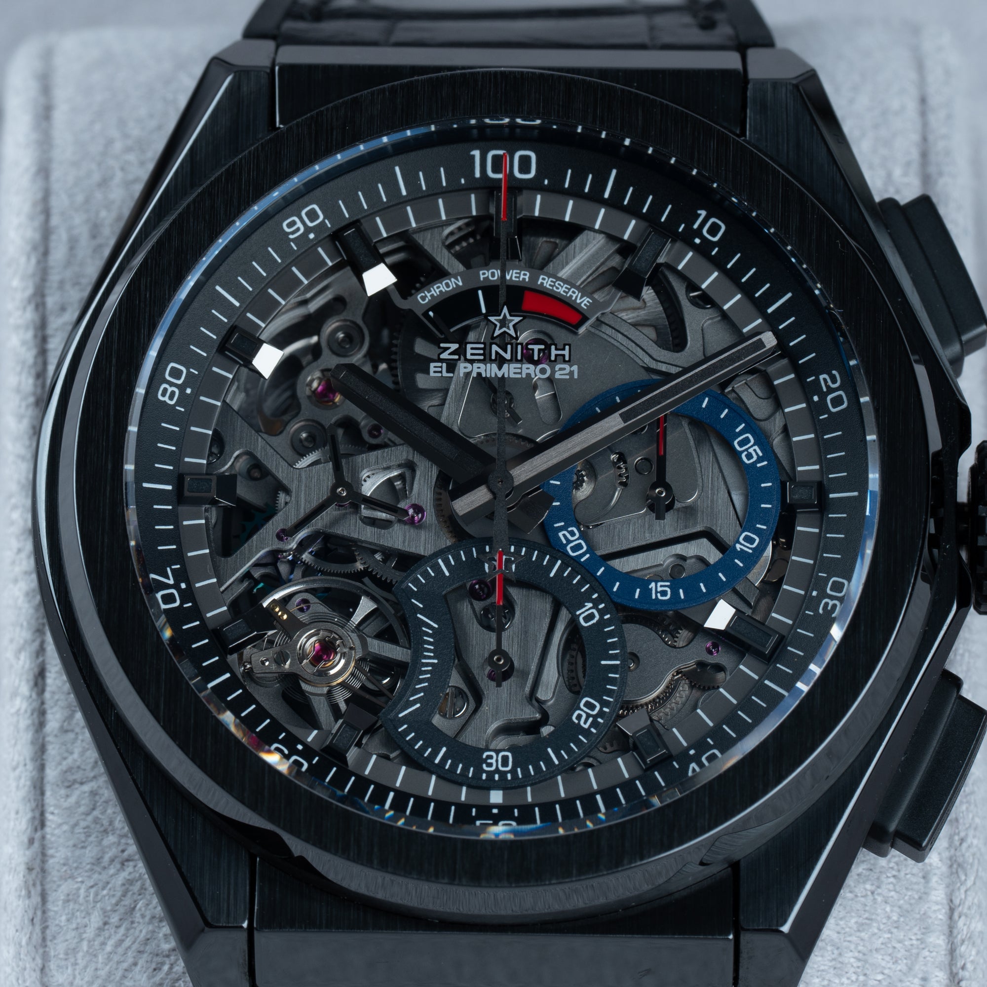 Zenith Defy El Primero 21 Skeleton black Closeup