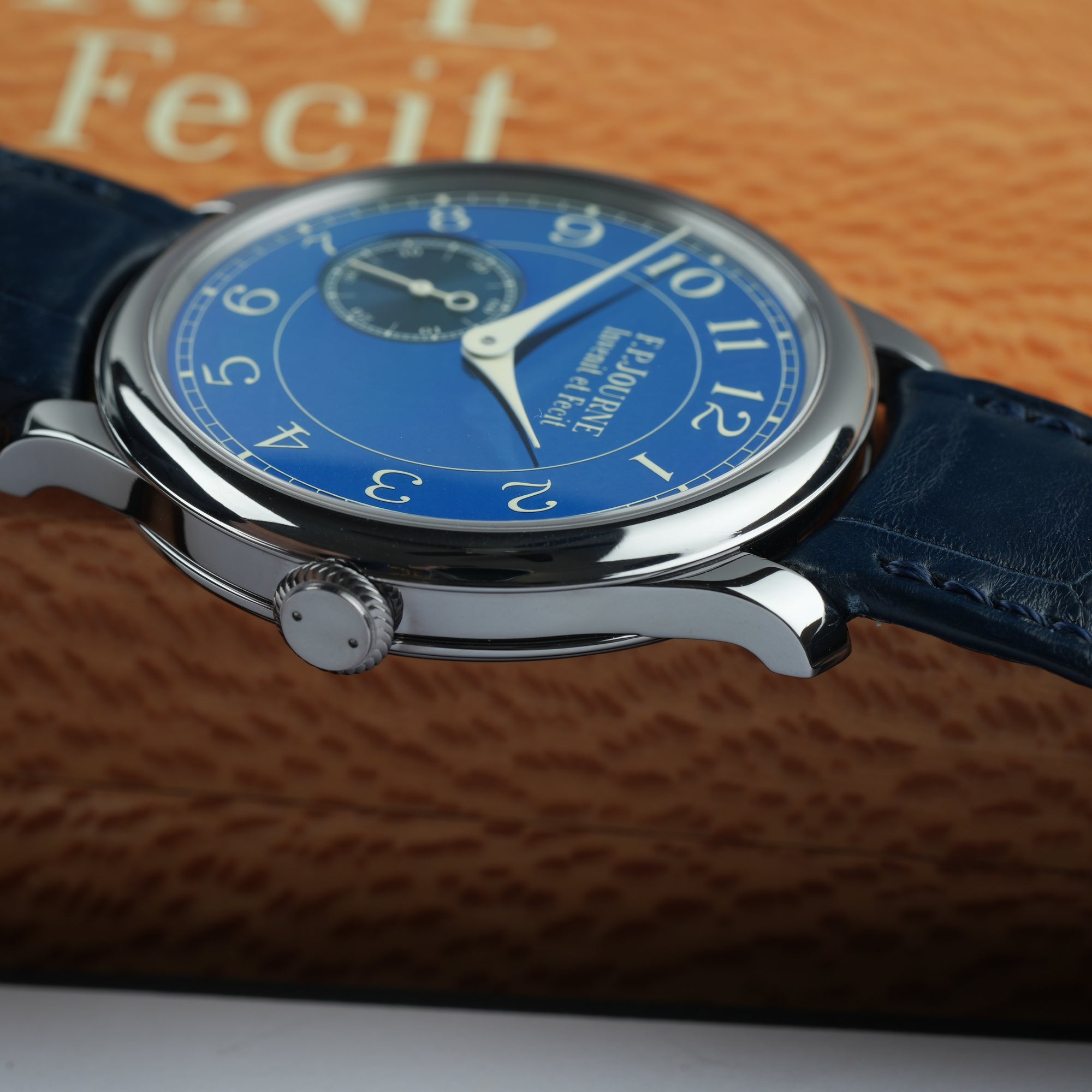 F.P. Journe Chronometre Bleu side view case