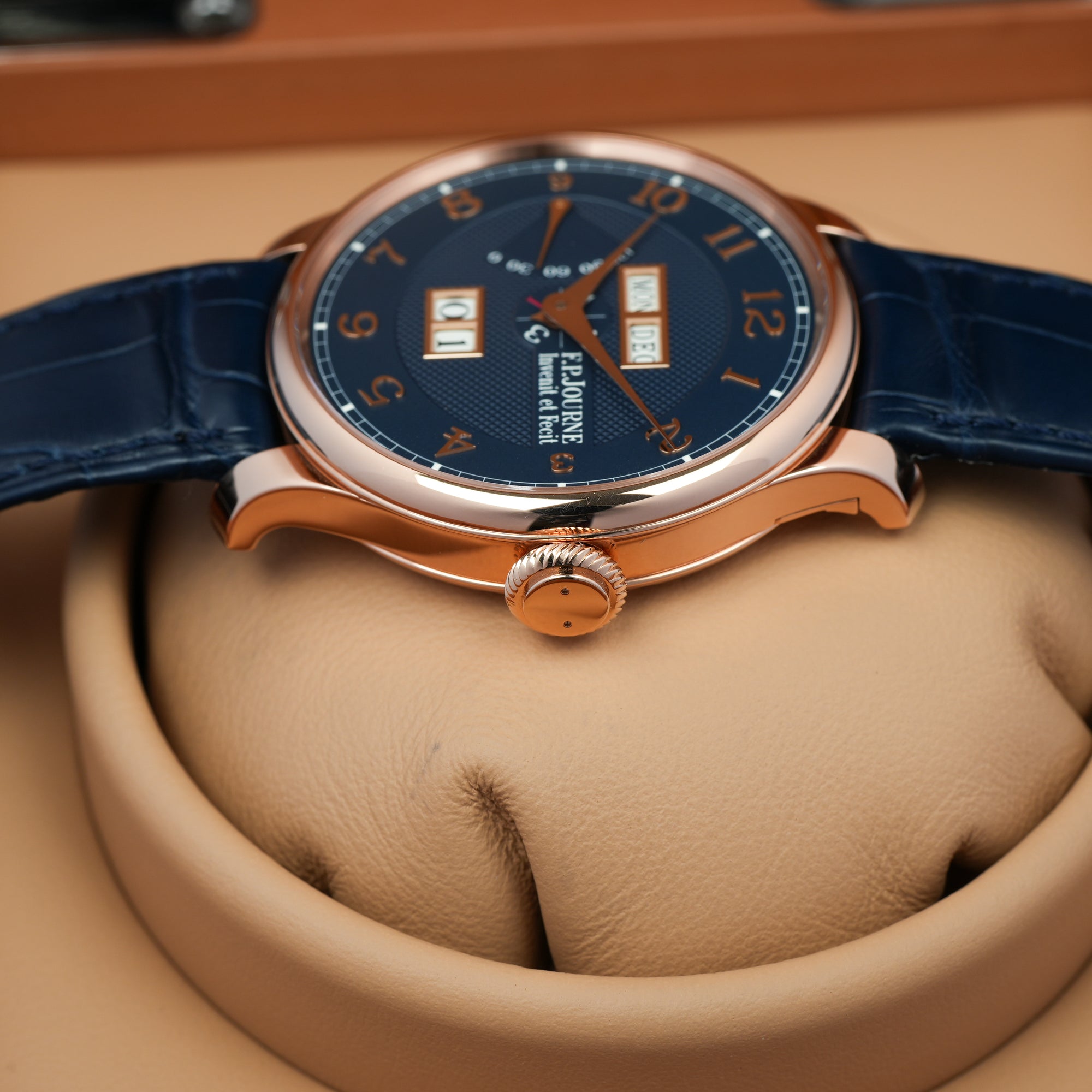 F.P. Journe Quantième Perpétuel Boutique Edition case crown
