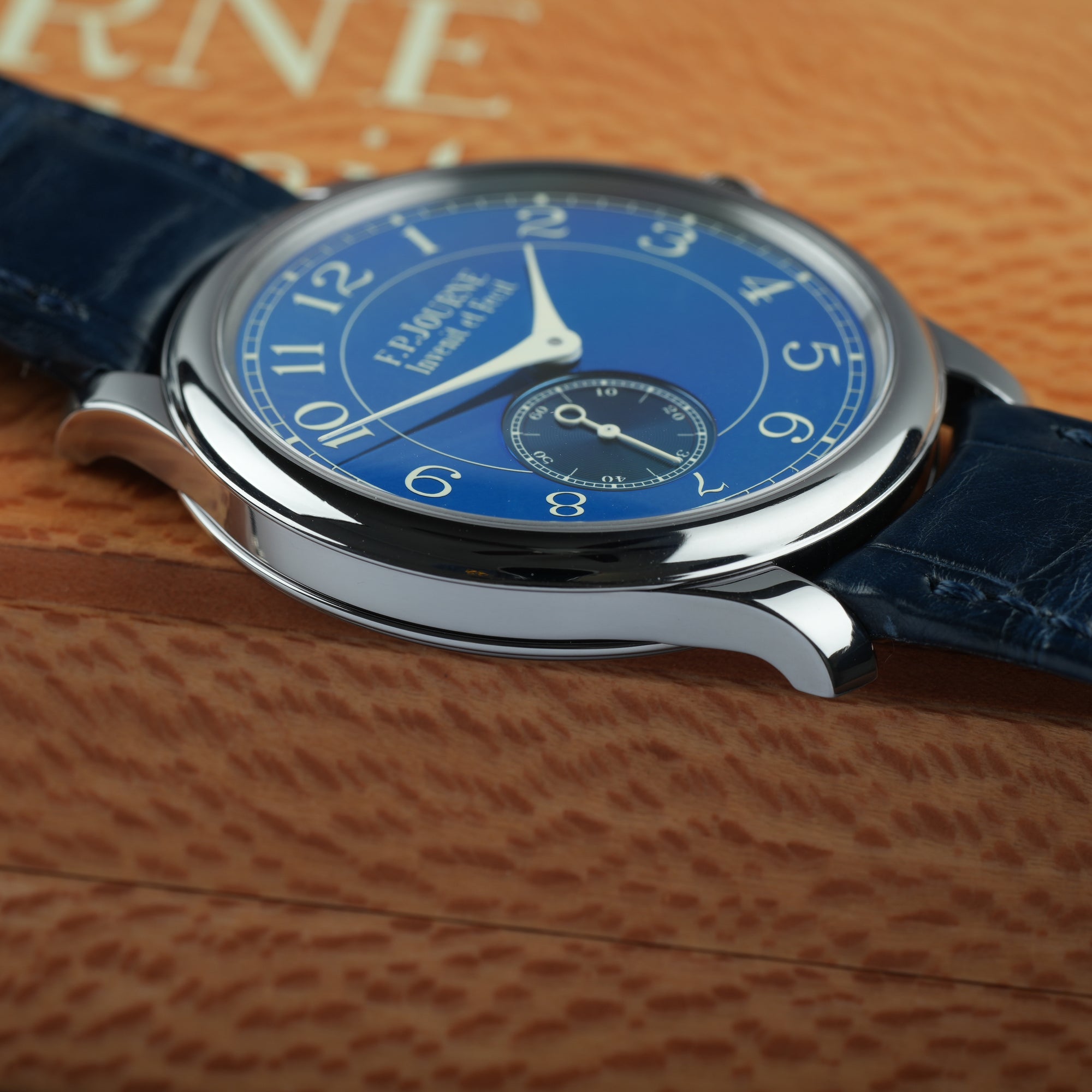 F.P. Journe Chronometre Bleu side view case