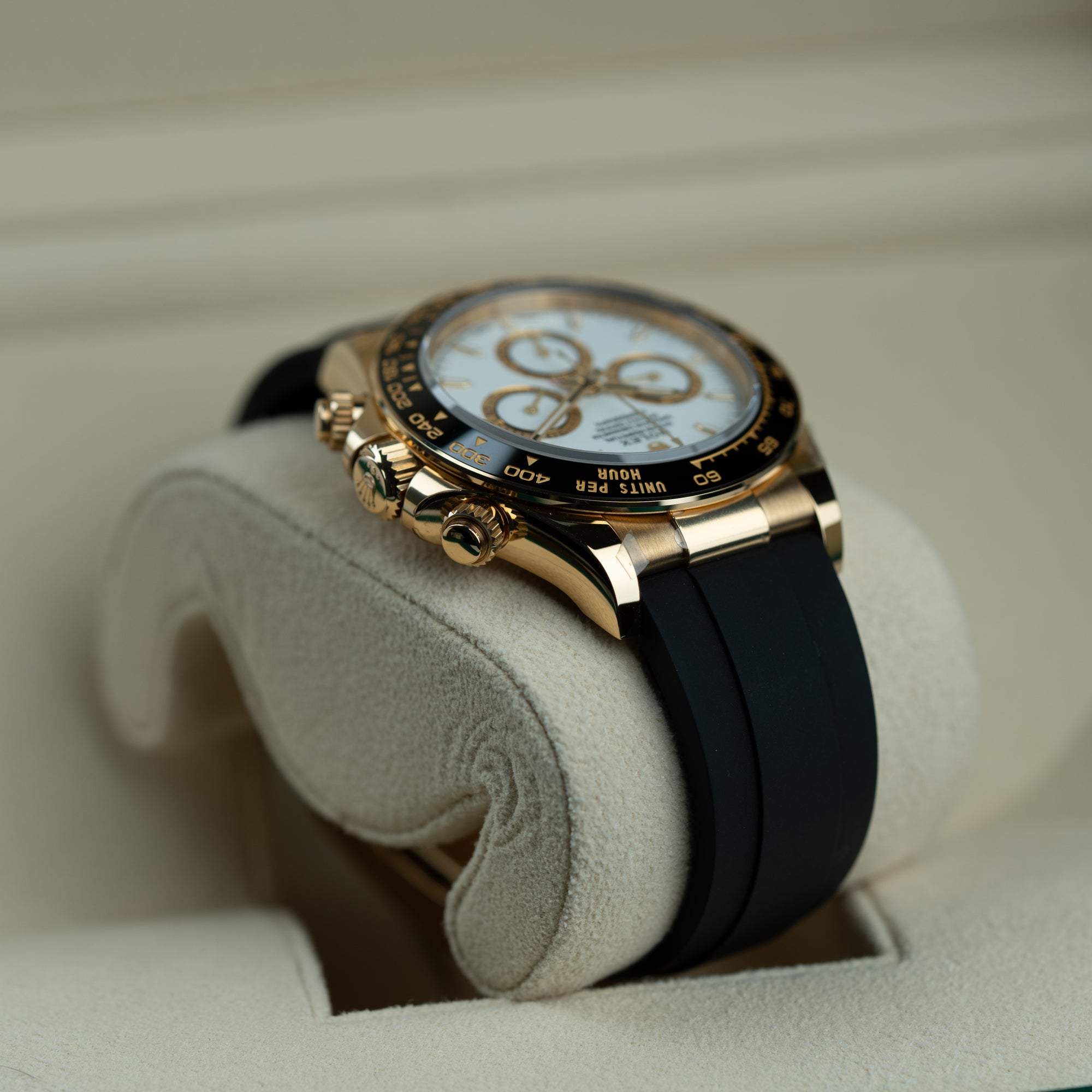 Rolex Daytona White Dial 40mm Gold Case