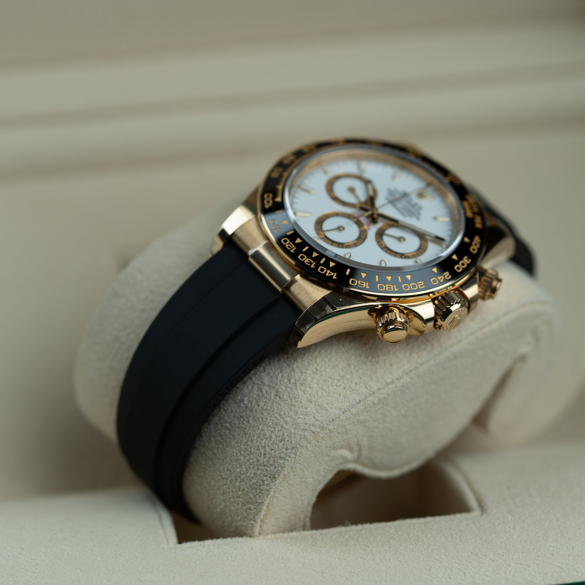 Rolex Daytona White Dial 40mm Gold Case