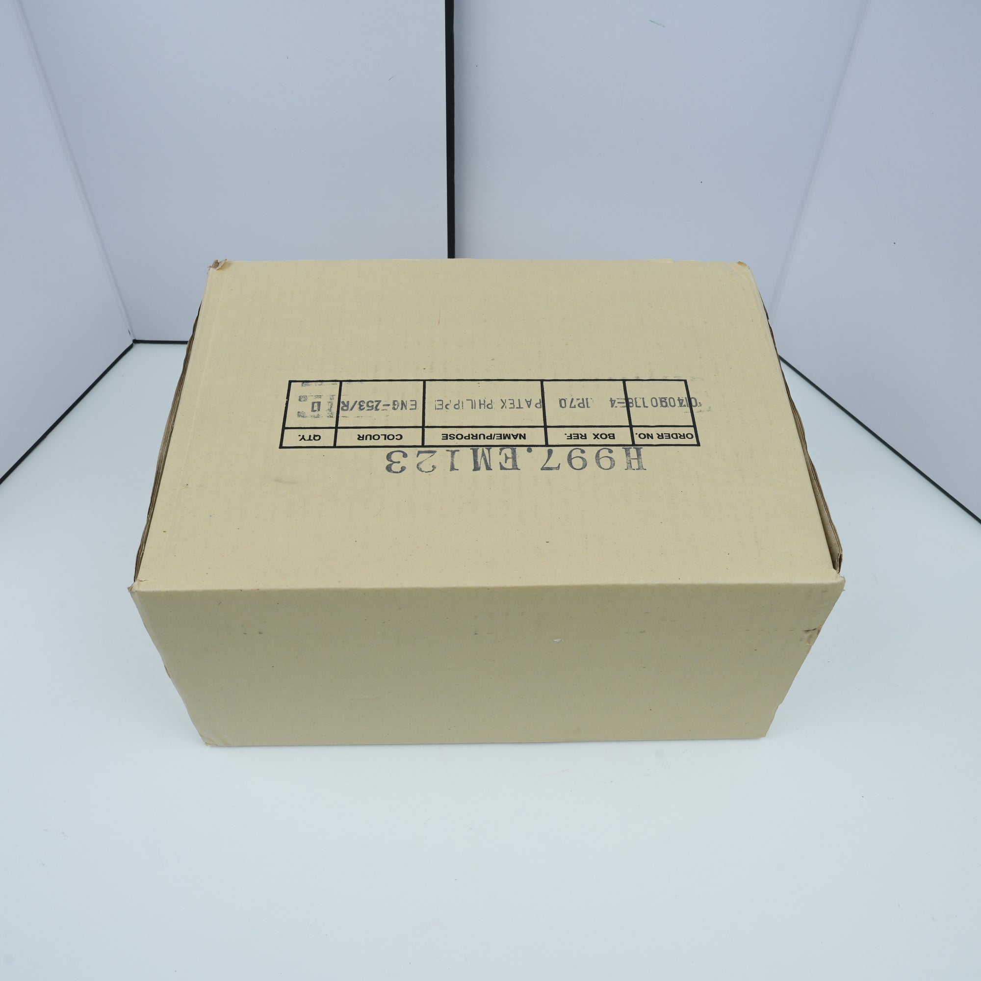 Patek Philippe Calatrava 5196P-001 37mm case platinum full set
