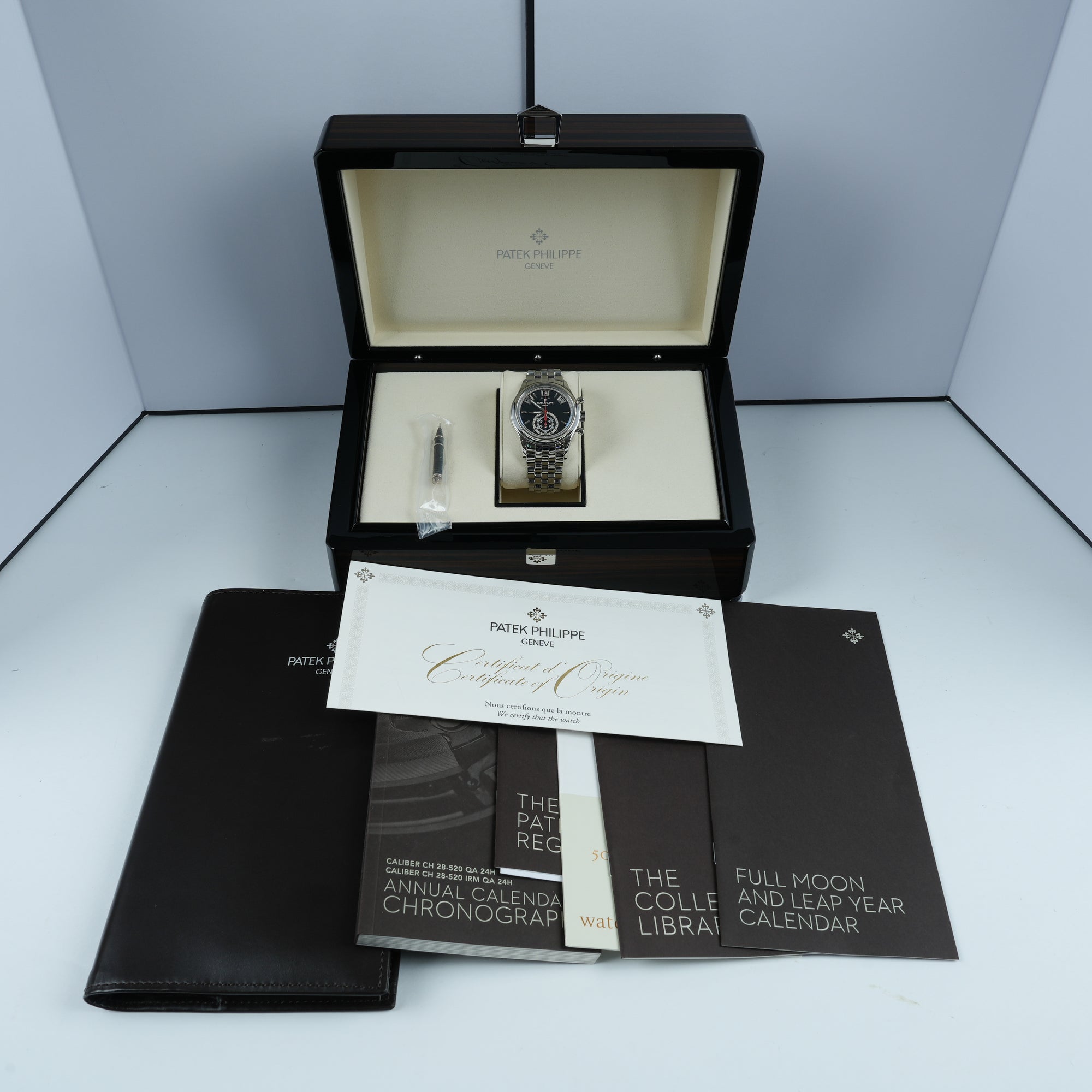 Patek Philippe Annual Calendar Chronograph 5960/1A-010 40.5mm Black Full set papers 
