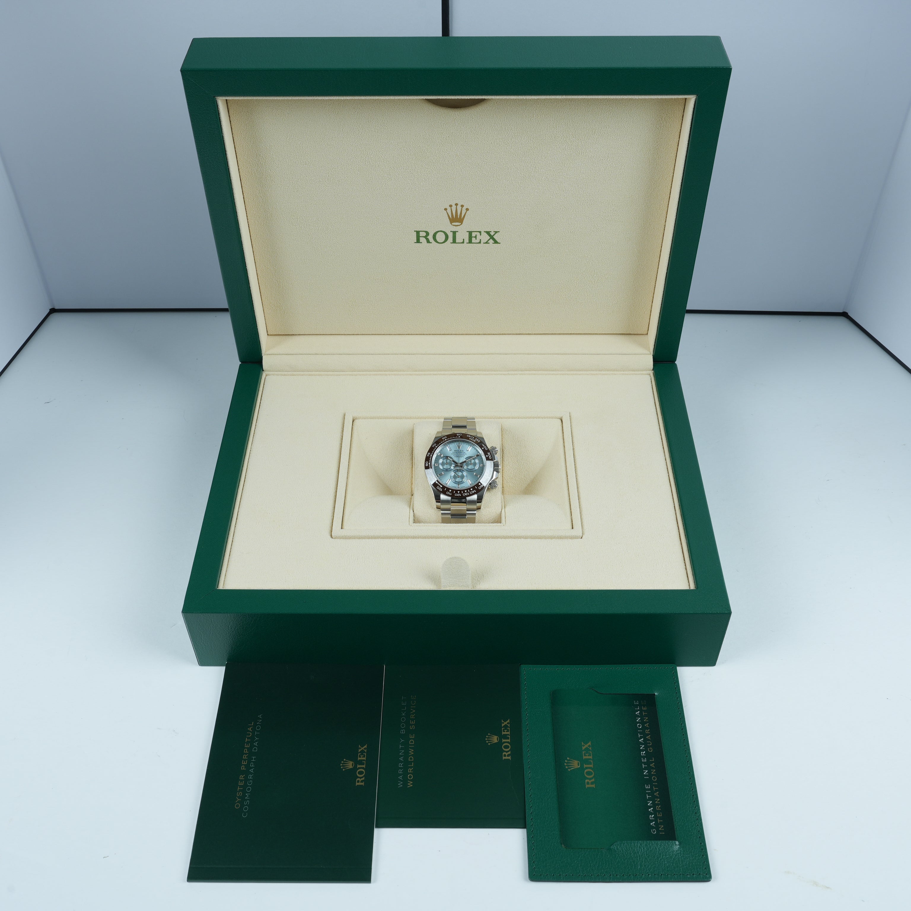 Rolex Daytona Ice Blue Platinum Baguette 116506 40mm – JJ Timepiece Co