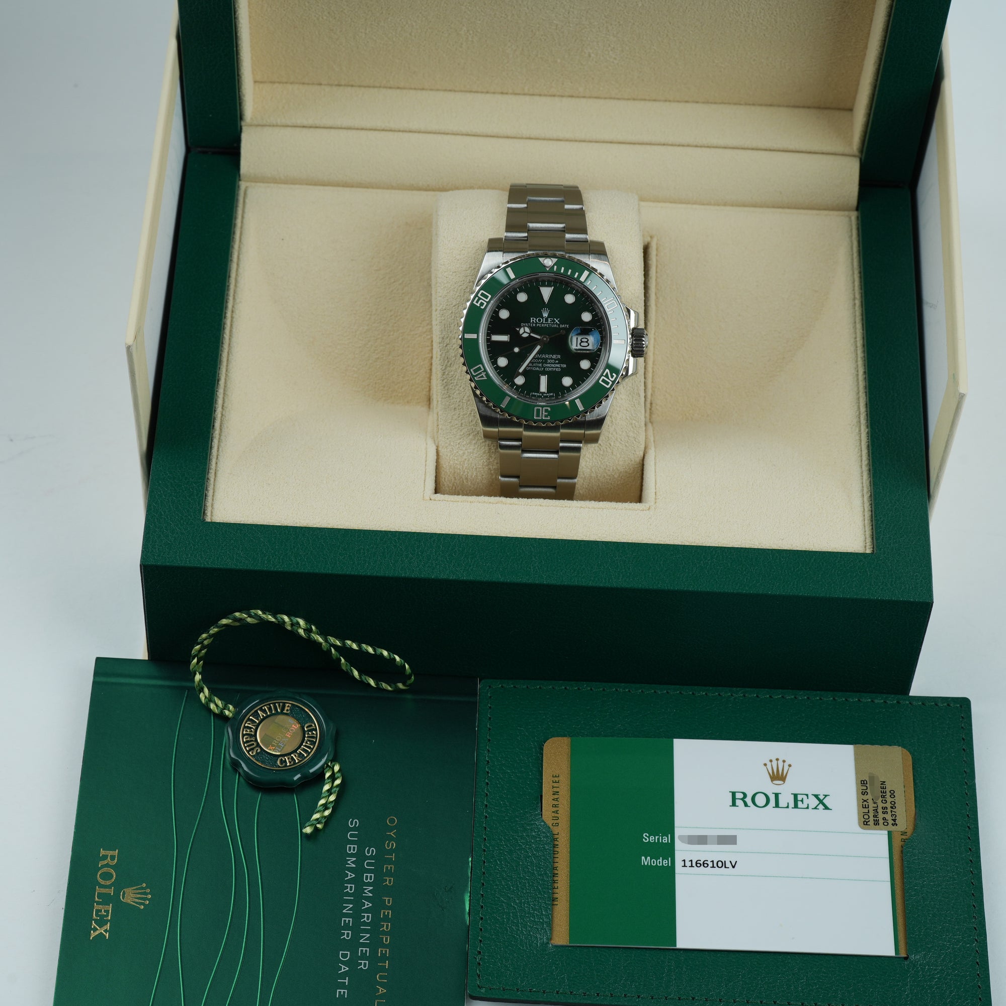 Rolex Submariner Date Hulk 41mm fullset